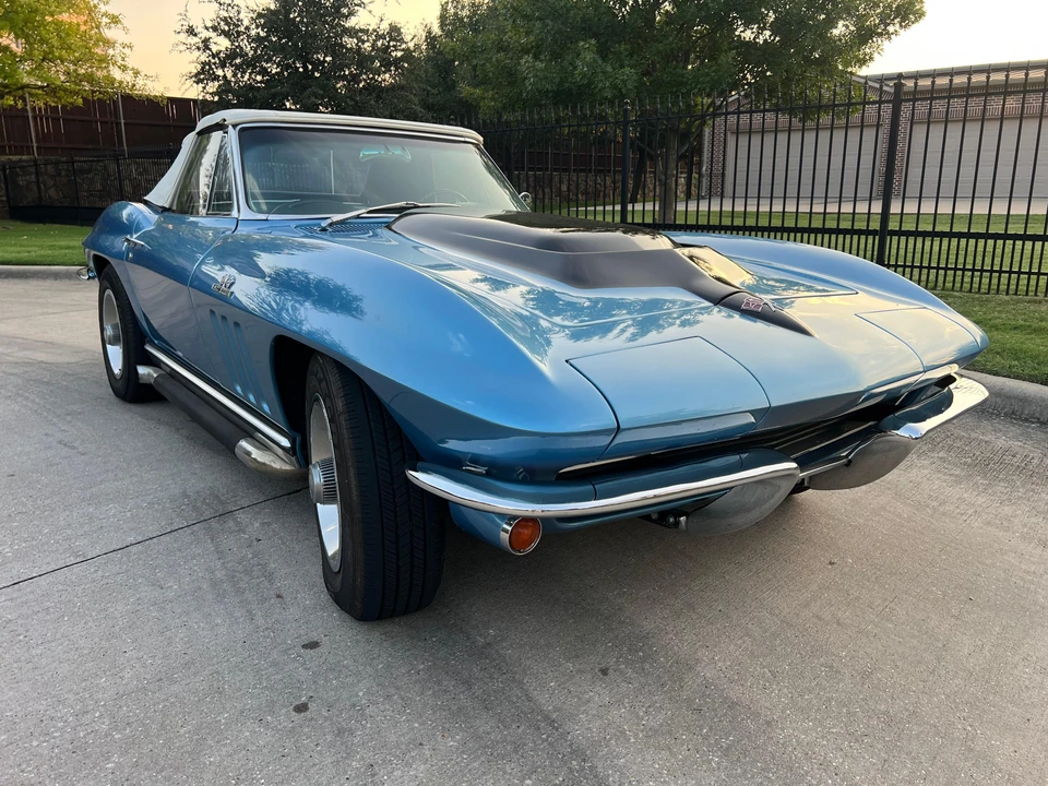 1965 Chevrolet Corvette C2 - Image 16 of 31