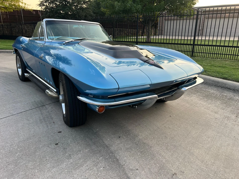 1965 Chevrolet Corvette C2 - Image 10 of 31