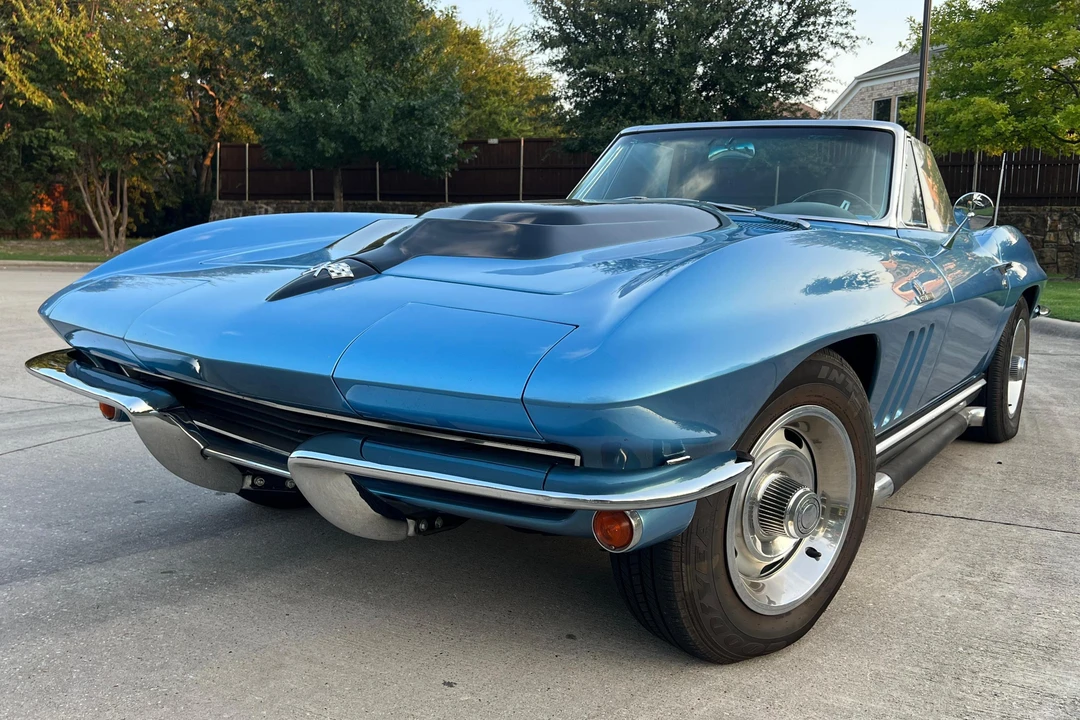 1965 Chevrolet Corvette C2 - Image 3 of 31