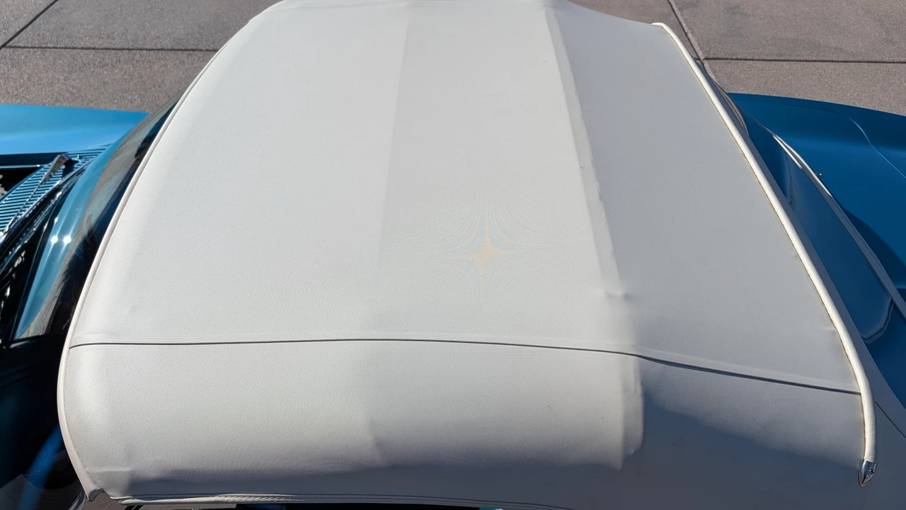 1965 Chevrolet Corvette C2 - Image 19 of 31