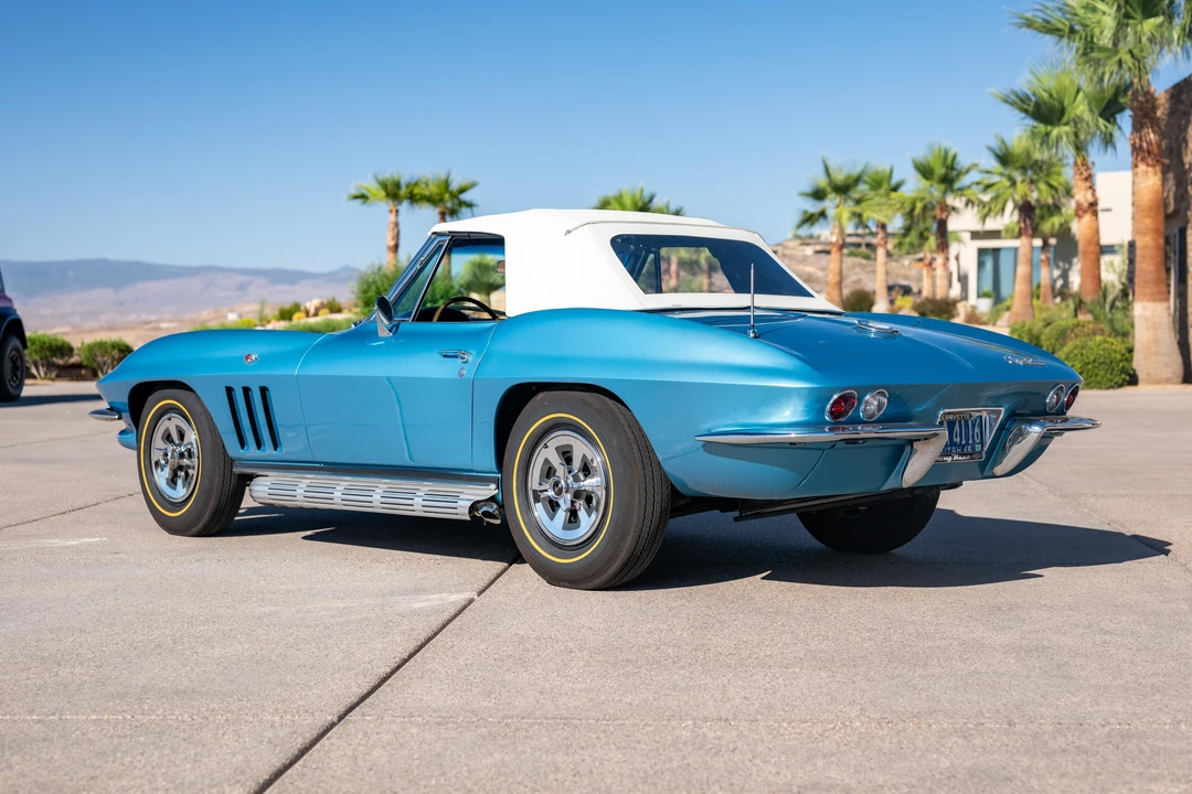 1965 Chevrolet Corvette C2 - Image 15 of 31
