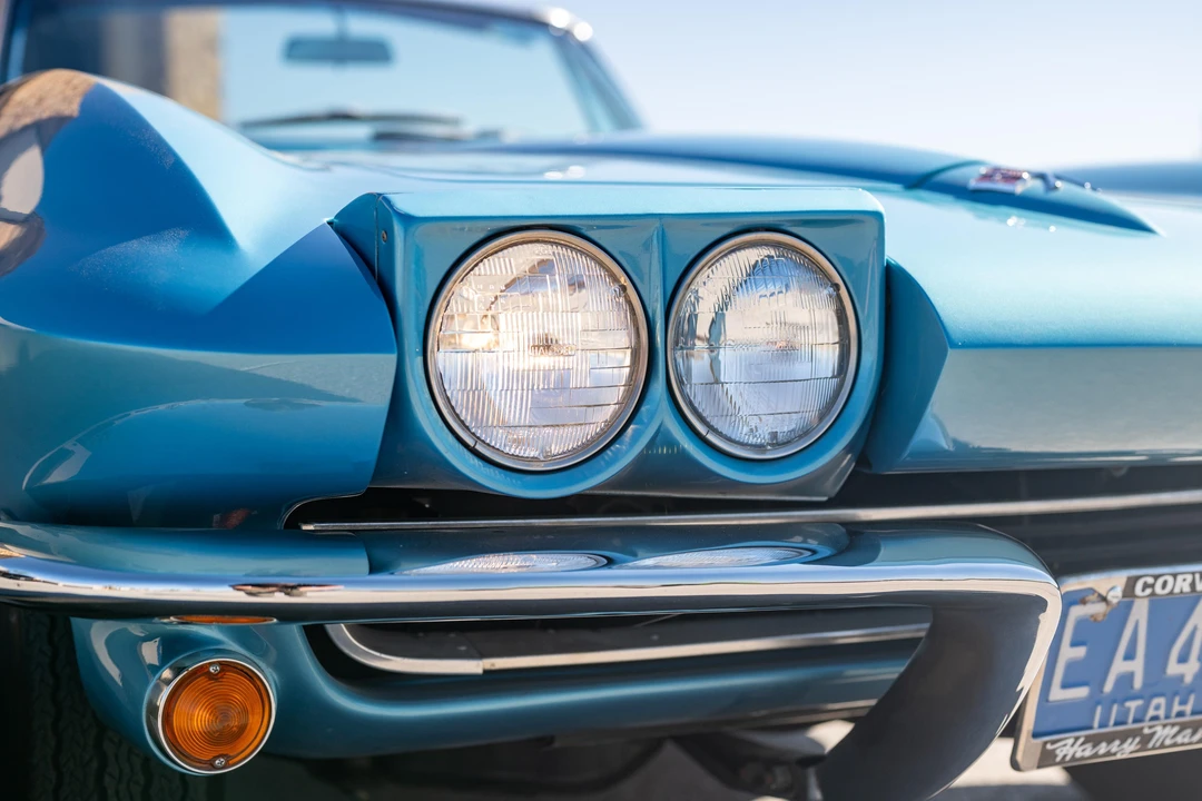 1965 Chevrolet Corvette C2 - Image 23 of 31