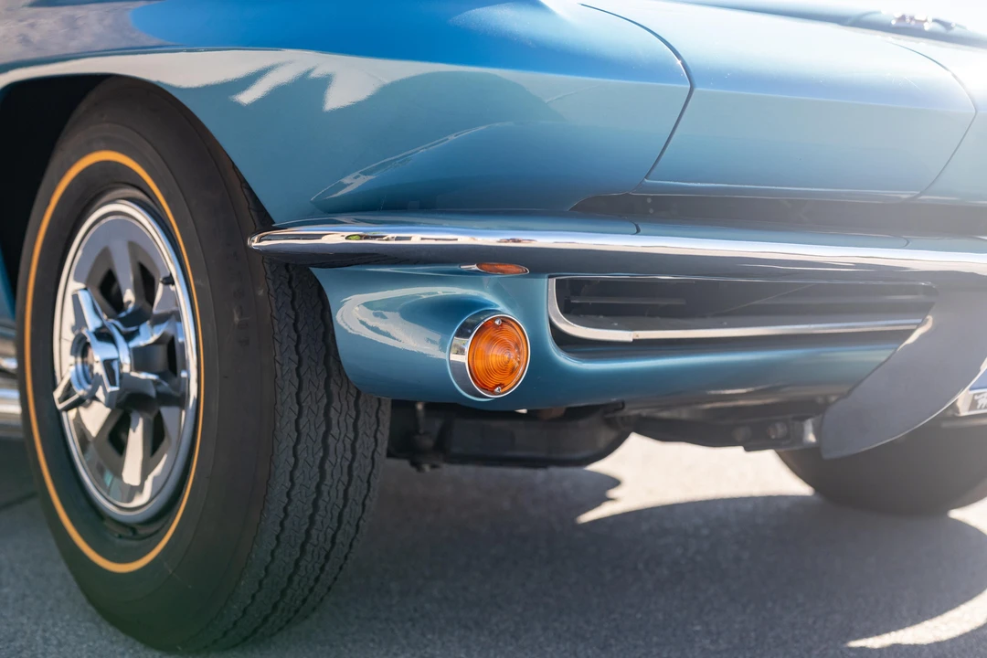 1965 Chevrolet Corvette C2 - Image 24 of 31