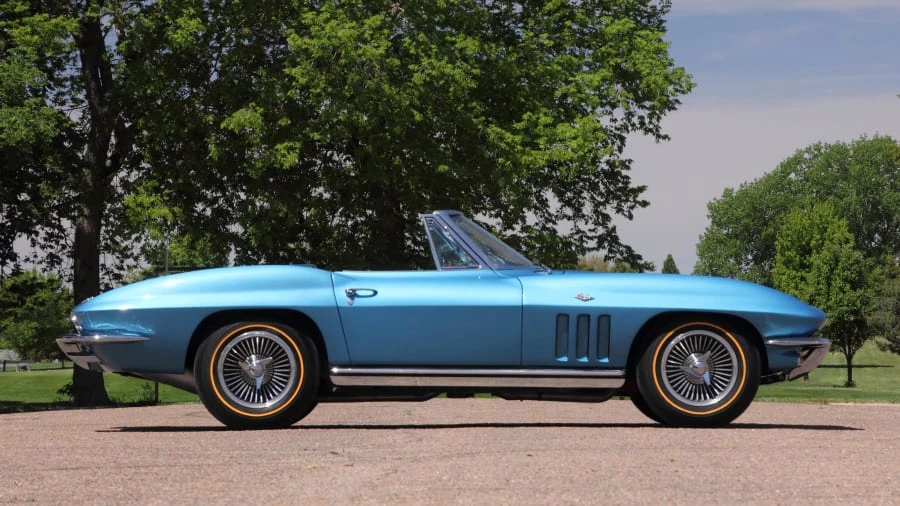 1965 Chevrolet Corvette C2 - Image 2 of 12