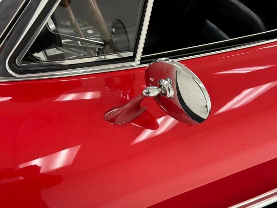 1965 Chevrolet Corvette C2 - Image 18 of 31