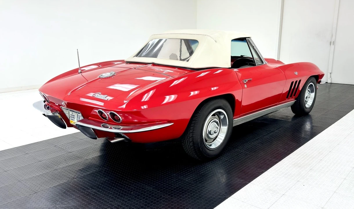 1965 Chevrolet Corvette C2 - Image 8 of 31