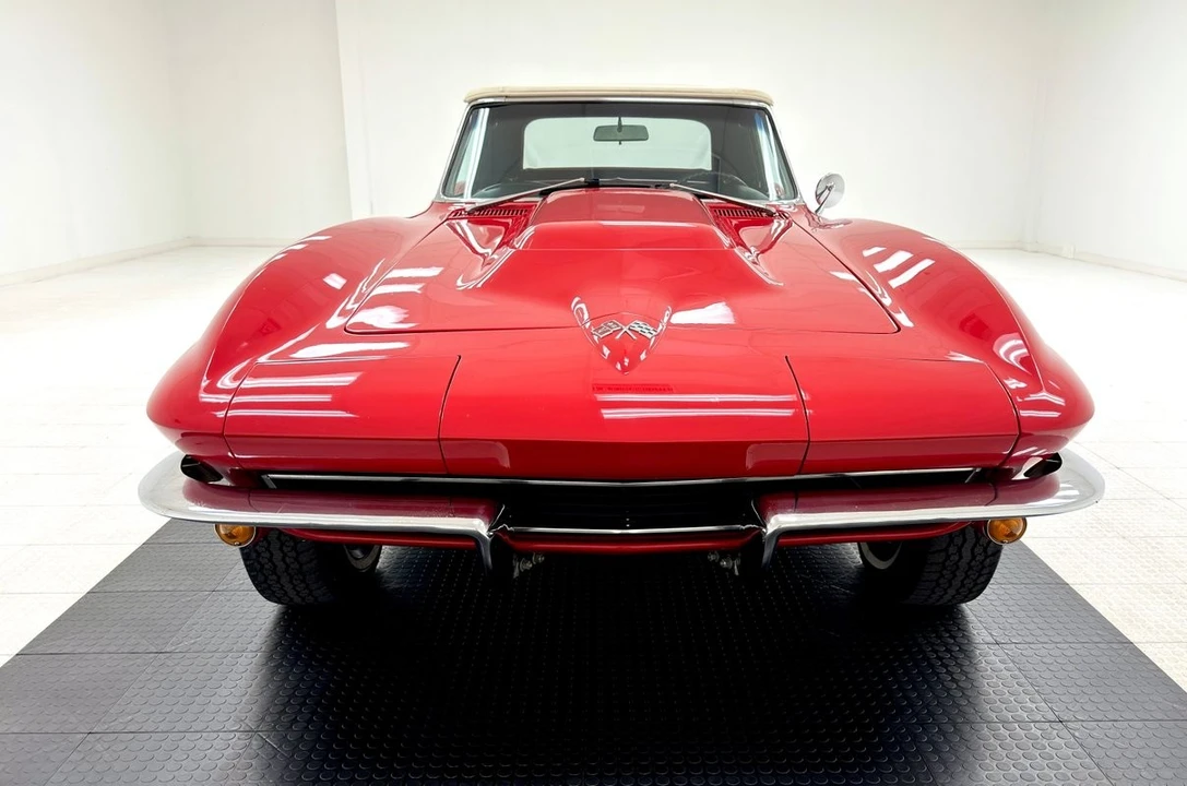 1965 Chevrolet Corvette C2 - Image 11 of 31
