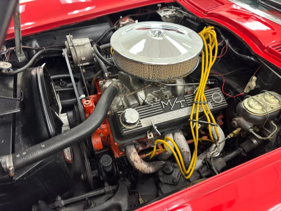 1965 Chevrolet Corvette C2 - Image 30 of 31