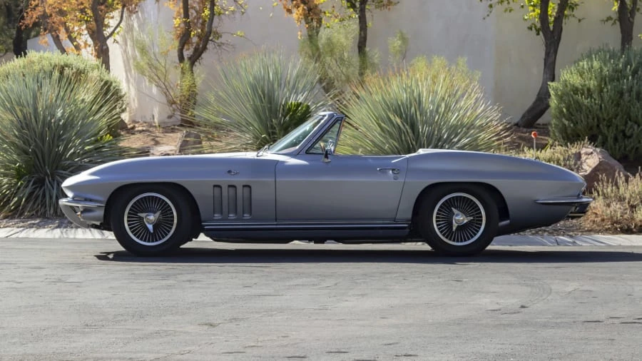 1965 Chevrolet Corvette C2 - Image 2 of 27