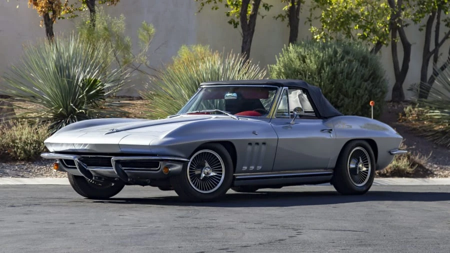 1965 Chevrolet Corvette C2 - Image 17 of 27
