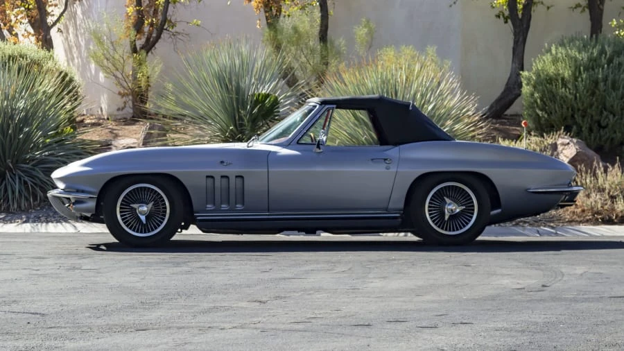 1965 Chevrolet Corvette C2 - Image 19 of 27