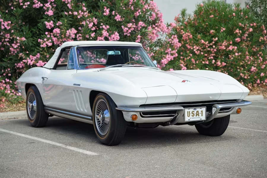 1965 Chevrolet Corvette C2 - Image 20 of 31