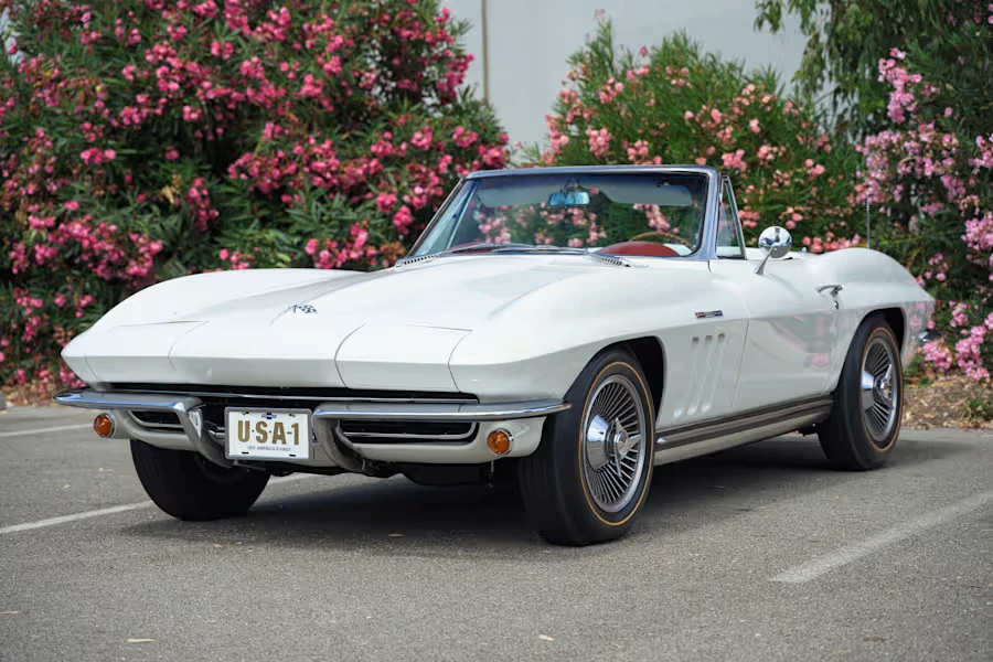 1965 Chevrolet Corvette C2 - Image 15 of 31