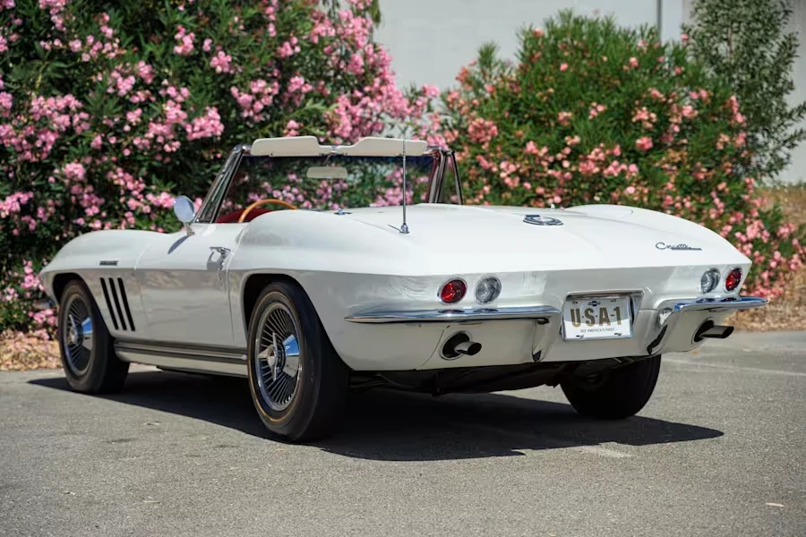1965 Chevrolet Corvette C2 - Image 19 of 31
