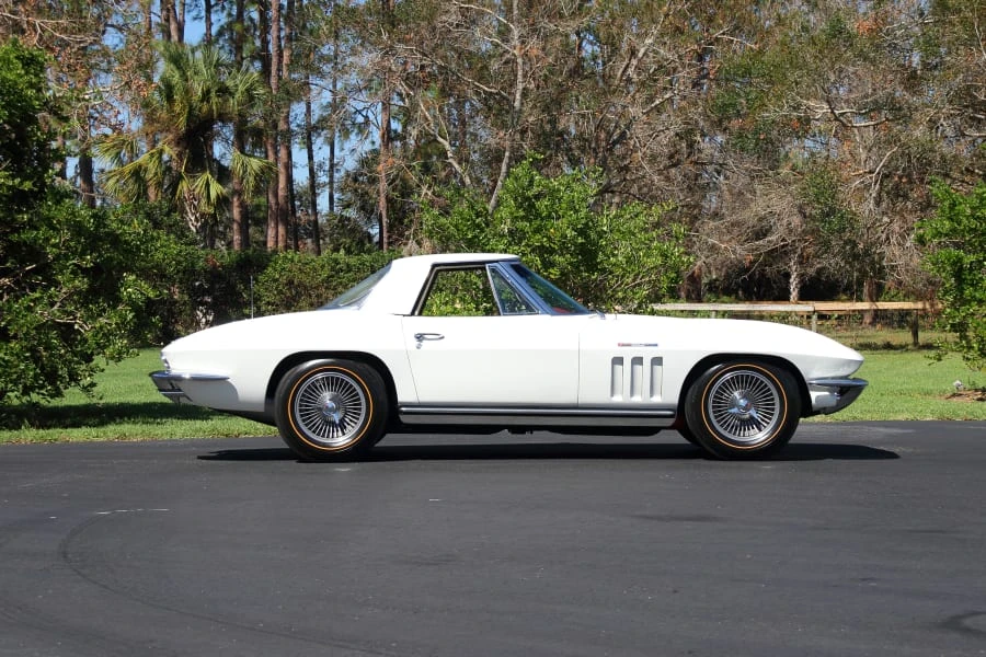 1965 Chevrolet Corvette C2 - Image 7 of 31