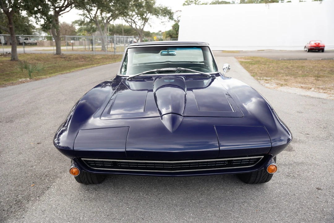 1965 Chevrolet Corvette C2 - Image 3 of 31