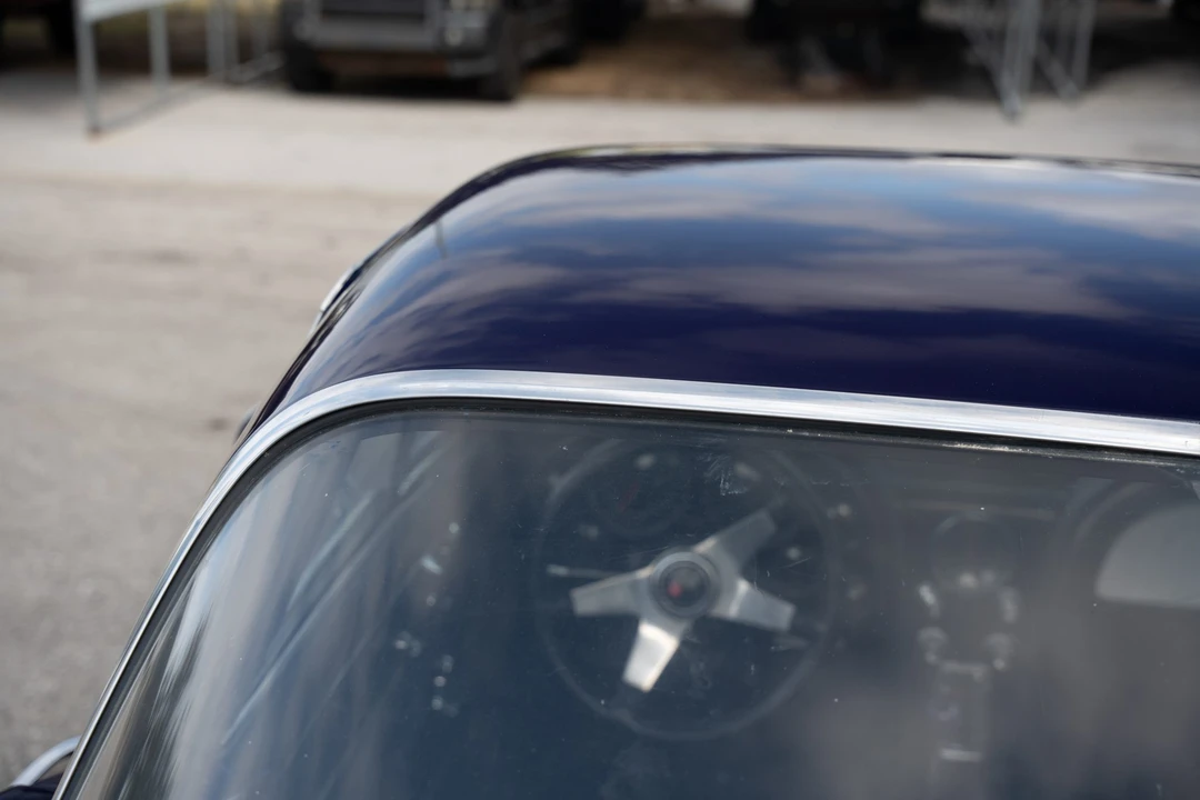 1965 Chevrolet Corvette C2 - Image 14 of 31
