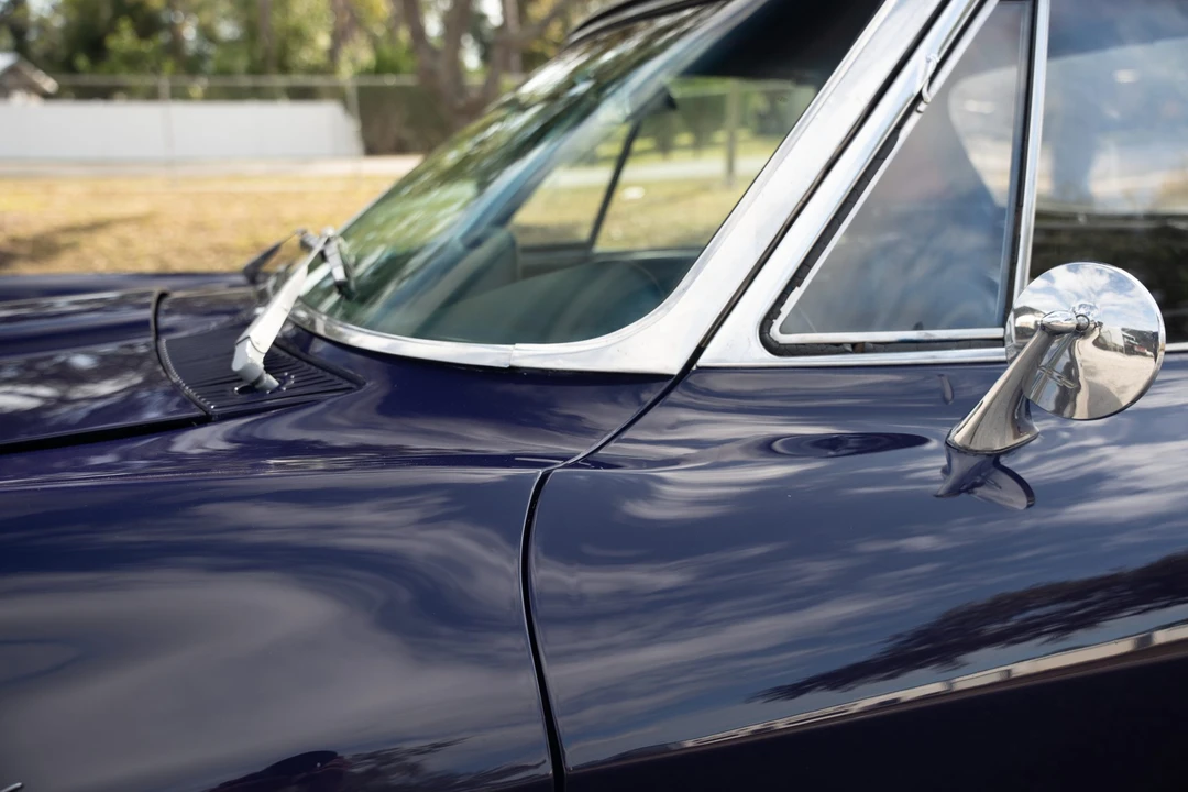 1965 Chevrolet Corvette C2 - Image 21 of 31