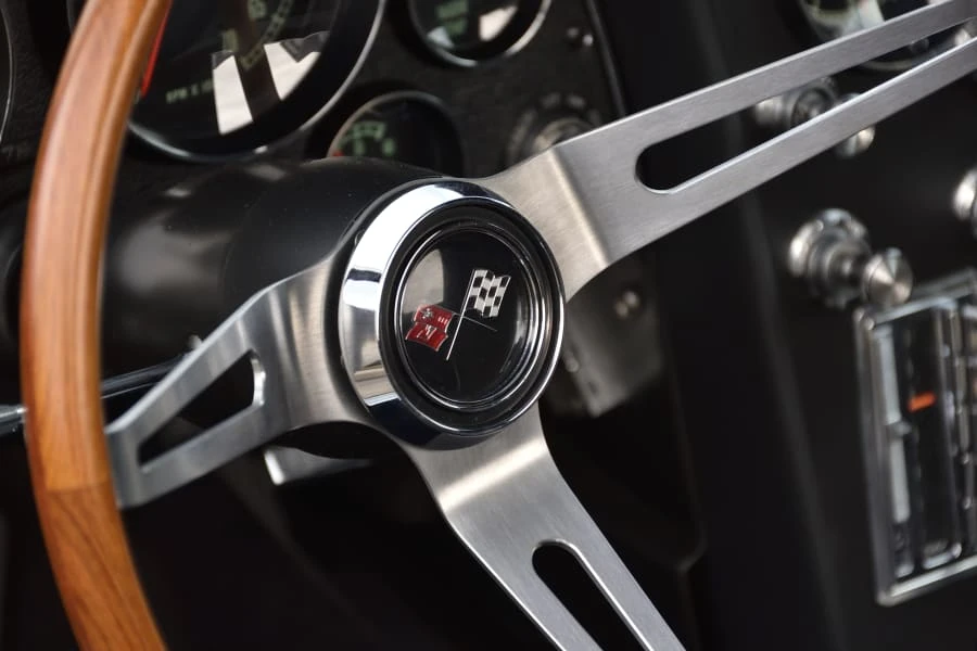 1965 Chevrolet Corvette C2 - Image 24 of 31