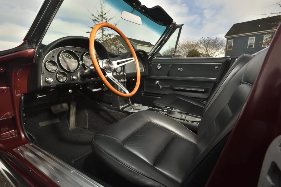 1965 Chevrolet Corvette C2 - Image 25 of 31