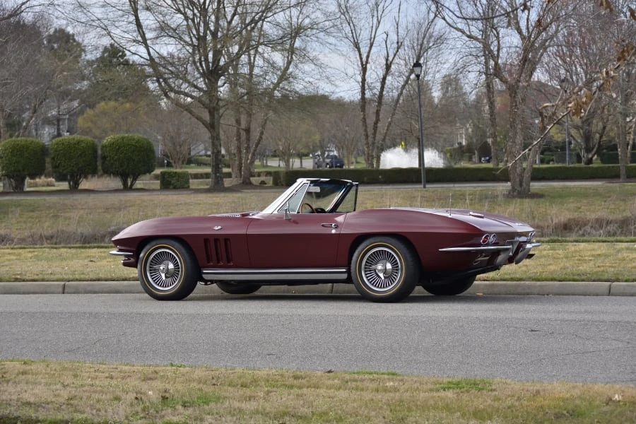 1965 Chevrolet Corvette C2 - Image 14 of 31