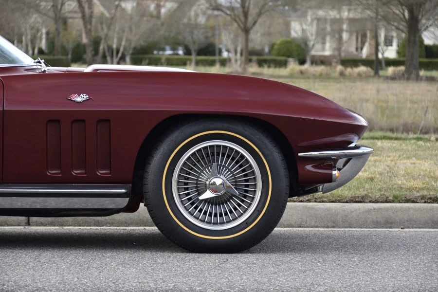 1965 Chevrolet Corvette C2 - Image 10 of 31