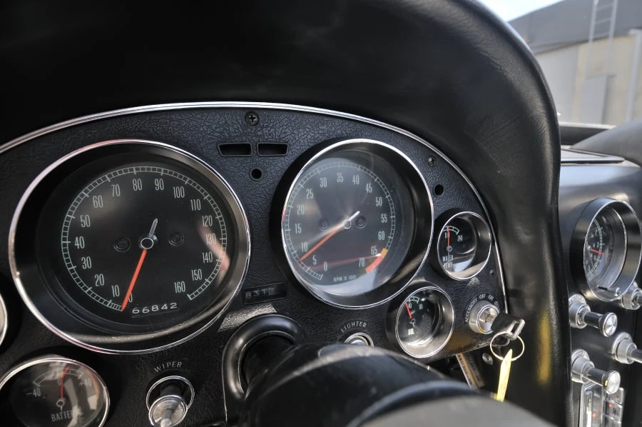 1965 Chevrolet Corvette C2 - Image 5 of 12