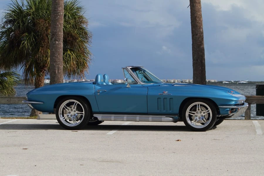 1965 Chevrolet Corvette C2 - Image 2 of 12