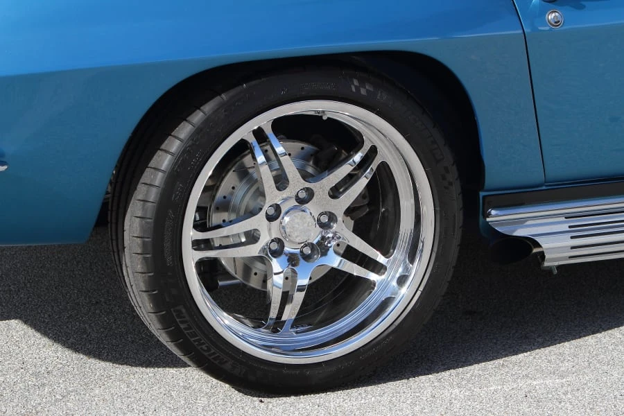 1965 Chevrolet Corvette C2 - Image 11 of 12