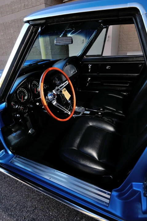 1965 Chevrolet Corvette C2 - Image 4 of 12
