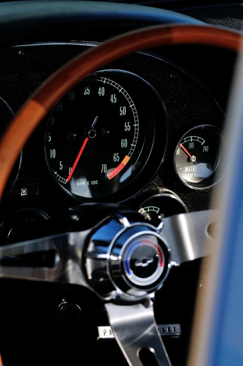 1965 Chevrolet Corvette C2 - Image 10 of 12
