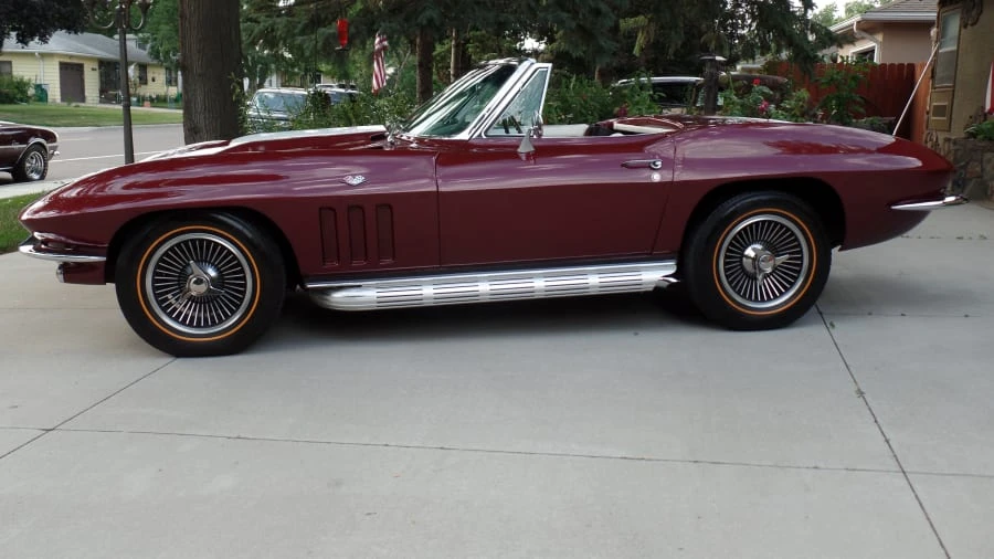 1965 Chevrolet Corvette C2 - Image 2 of 9