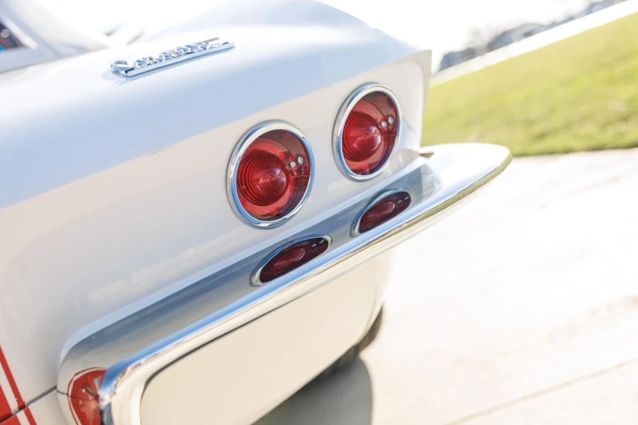 1965 Chevrolet Corvette C2 - Image 15 of 31