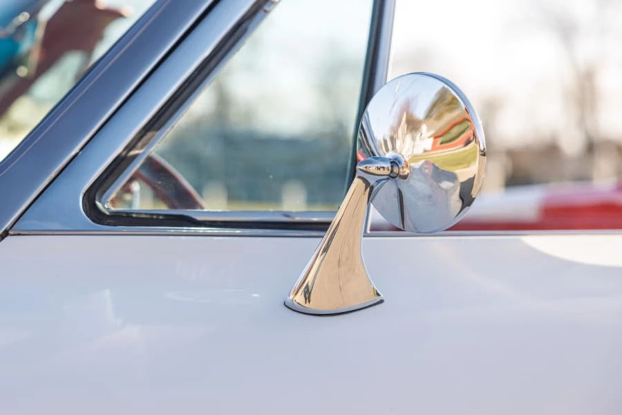 1965 Chevrolet Corvette C2 - Image 18 of 31