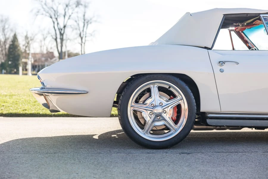 1965 Chevrolet Corvette C2 - Image 28 of 31