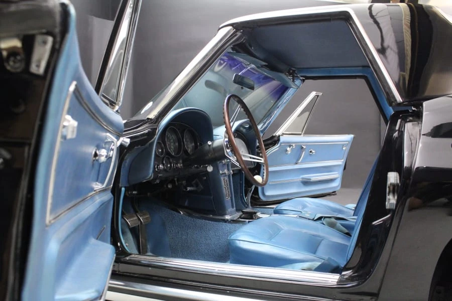 1965 Chevrolet Corvette C2 - Image 3 of 7
