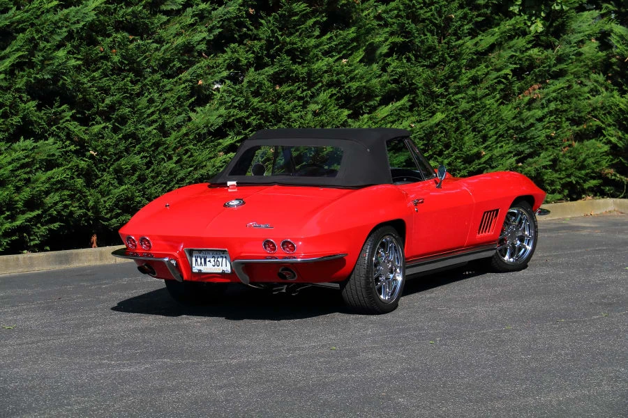 1965 Chevrolet Corvette C2 - Image 25 of 31