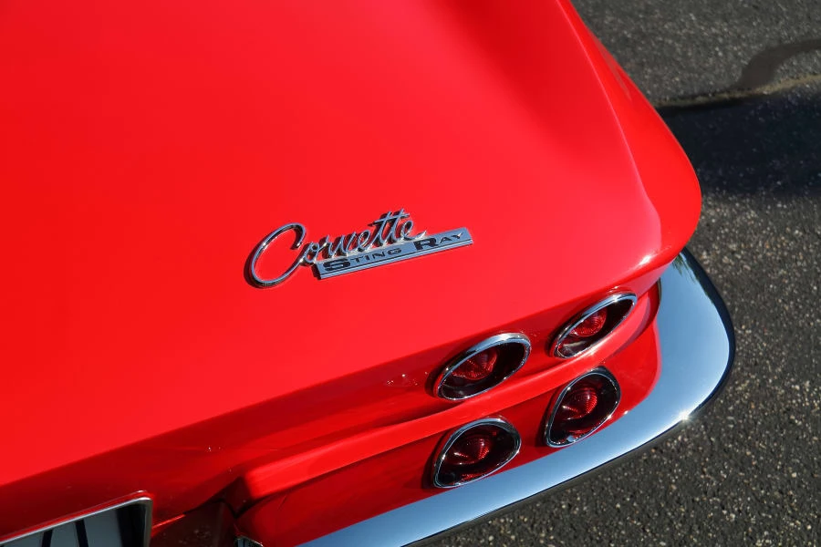 1965 Chevrolet Corvette C2 - Image 13 of 31