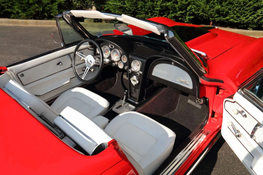 1965 Chevrolet Corvette C2 - Image 26 of 31