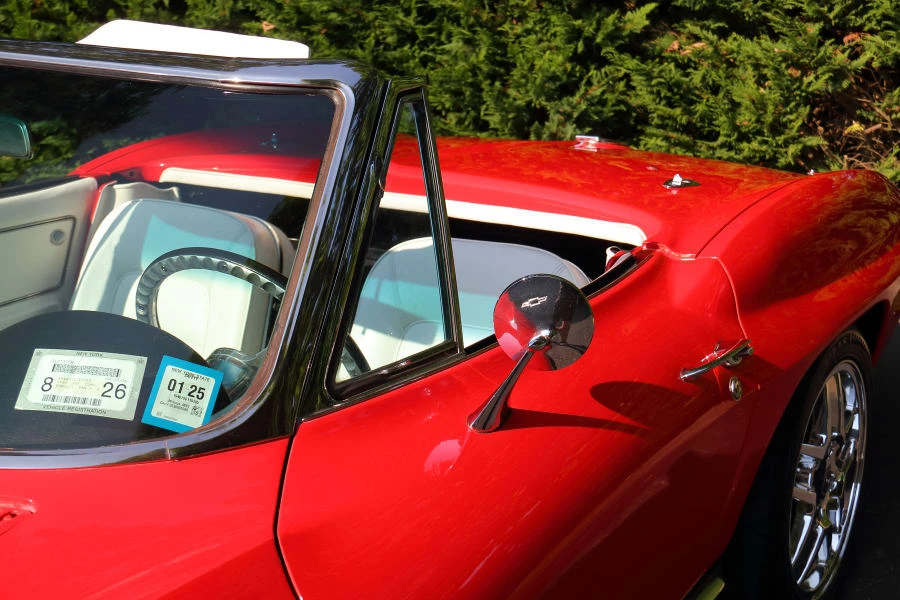1965 Chevrolet Corvette C2 - Image 11 of 31