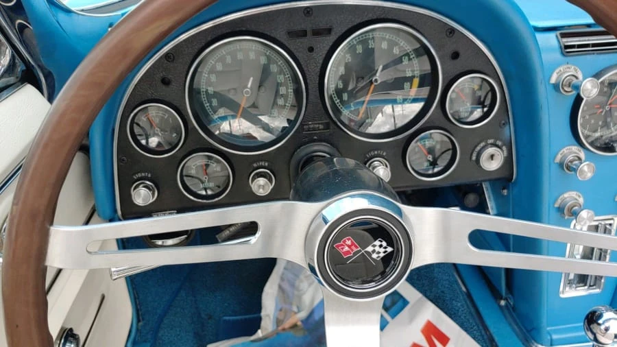 1965 Chevrolet Corvette C2 - Image 4 of 17
