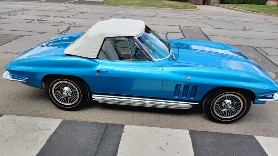 1965 Chevrolet Corvette C2 - Image 15 of 17
