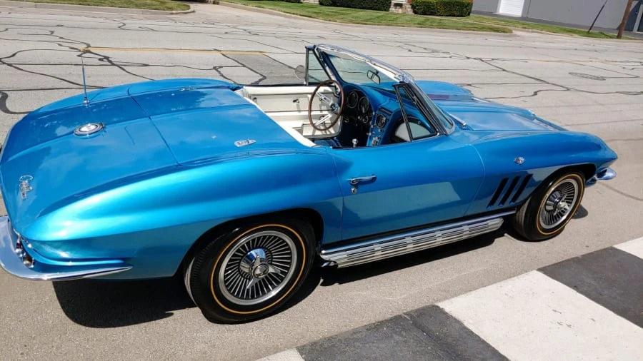 1965 Chevrolet Corvette C2 - Image 13 of 17