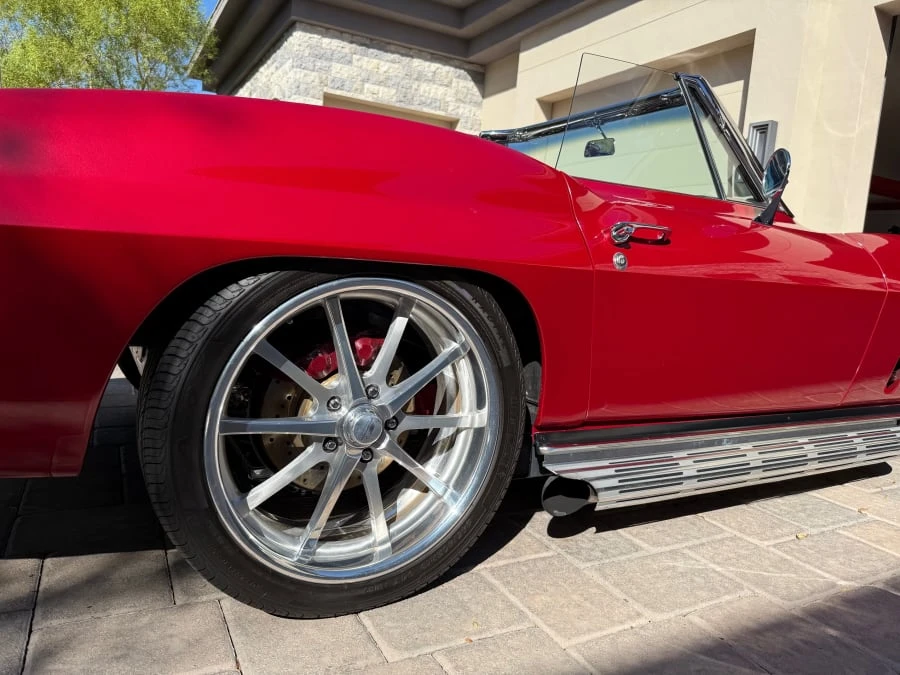 1965 Chevrolet Corvette C2 - Image 15 of 29