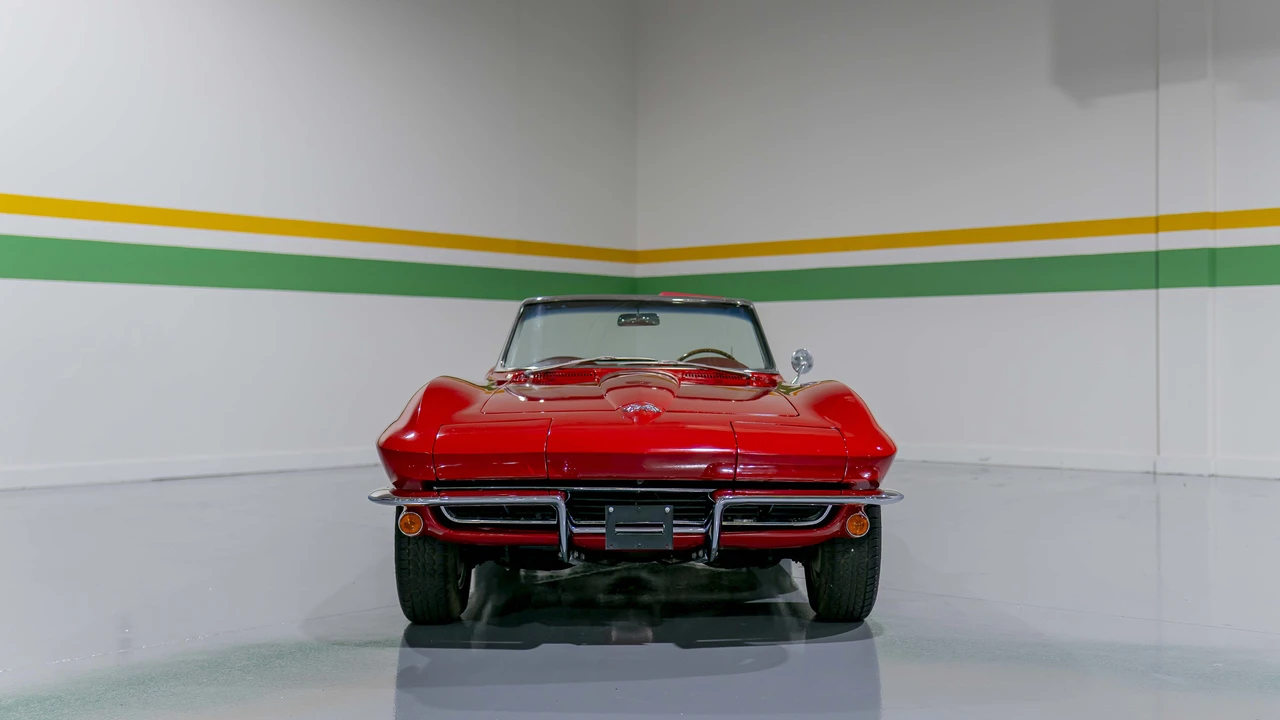 1965 Chevrolet Corvette C2 - Image 11 of 31