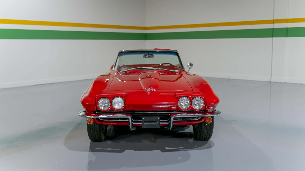 1965 Chevrolet Corvette C2 - Image 13 of 31