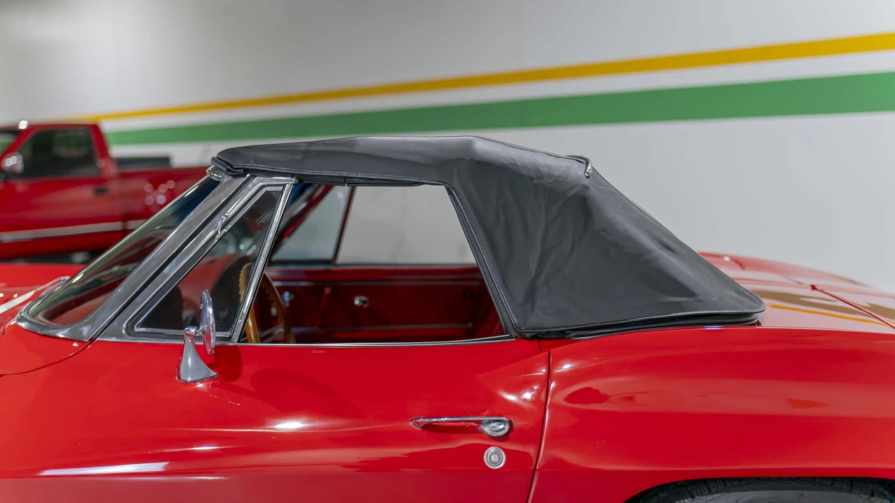 1965 Chevrolet Corvette C2 - Image 24 of 31