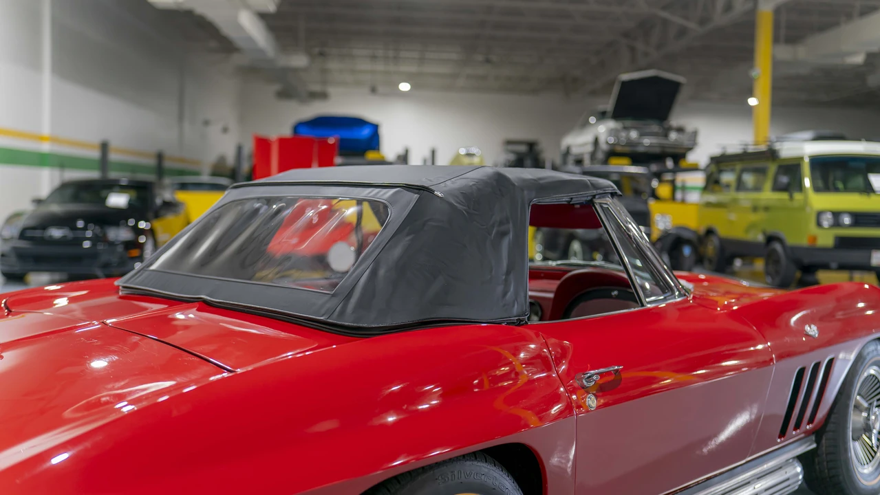 1965 Chevrolet Corvette C2 - Image 26 of 31