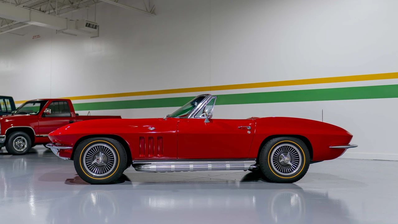 1965 Chevrolet Corvette C2 - Image 4 of 31