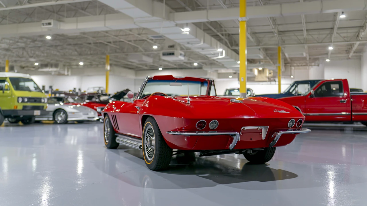 1965 Chevrolet Corvette C2 - Image 6 of 31